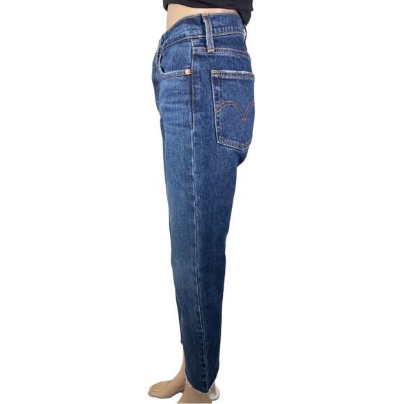 Levi's Wedgie Straight Leg Stretch Medium Wash Raw Hems Jeans - Picture 3 of 13